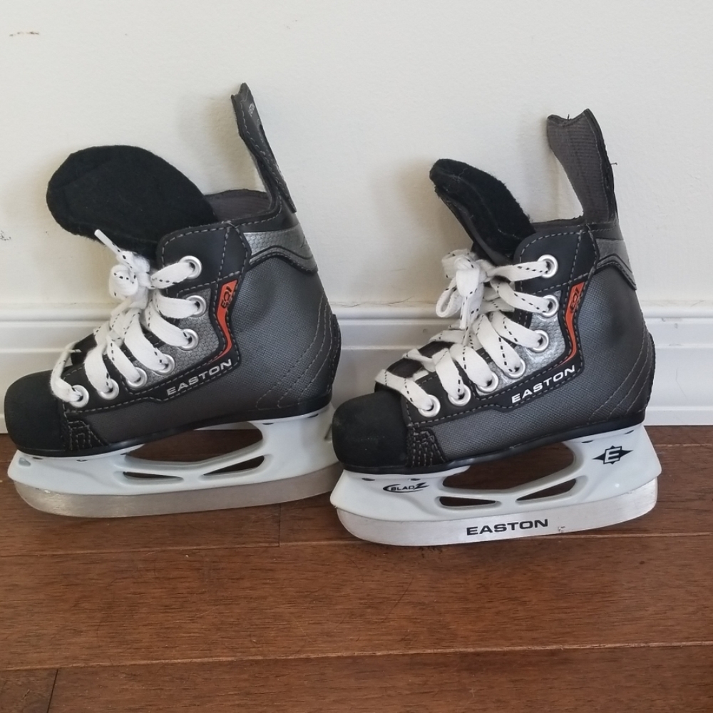 Kids ice skates